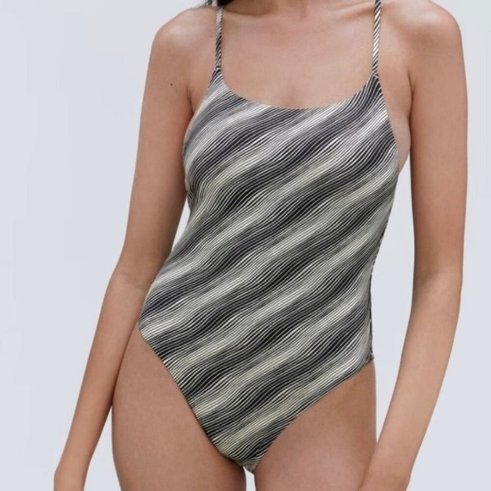 Everlane One Piece Swimsuit Size Large New Beach Pool Summer Vacation Modest